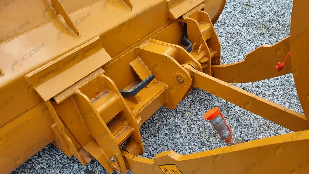 фронтальный погрузчик CDM926N 9