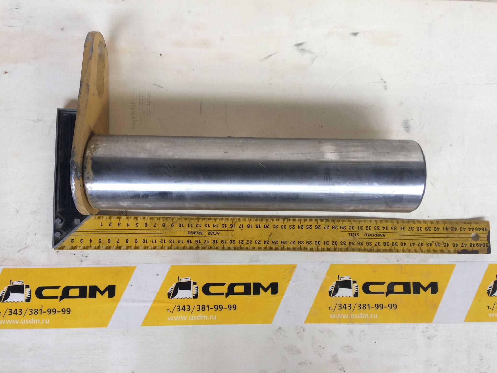 Палец рукояти с овальным фланцем D=80 L=346 CDM833 LG833.11.06/LG30F.11.06(311010D)