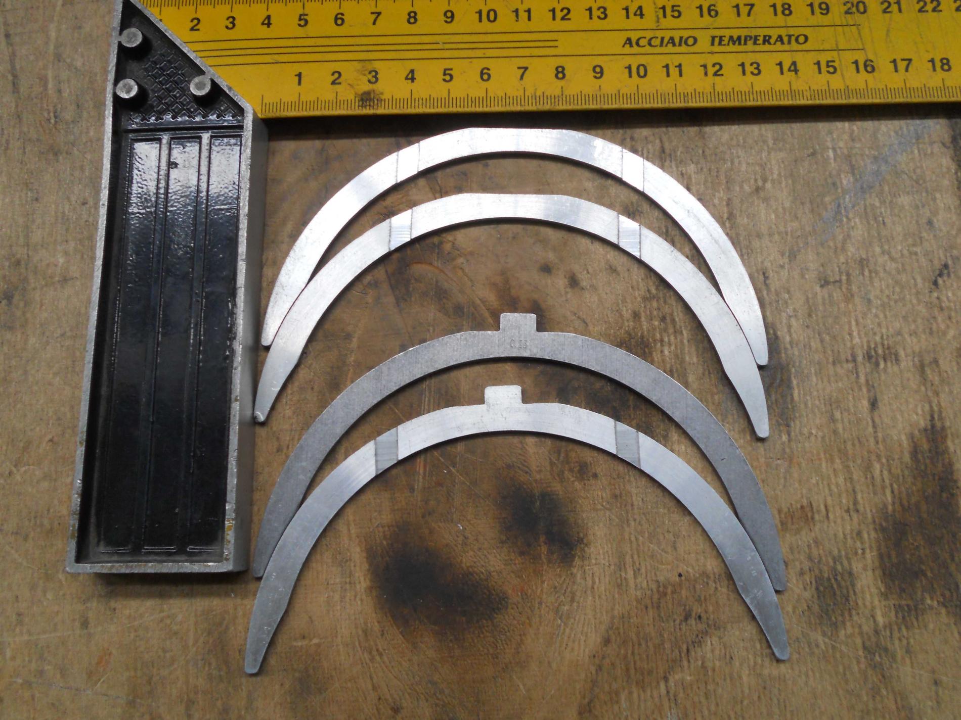 Полукольца коленвала (Euro 2/Euro 3), 0,25 (1-й ремонт), комплект 4 шт VG1500010125