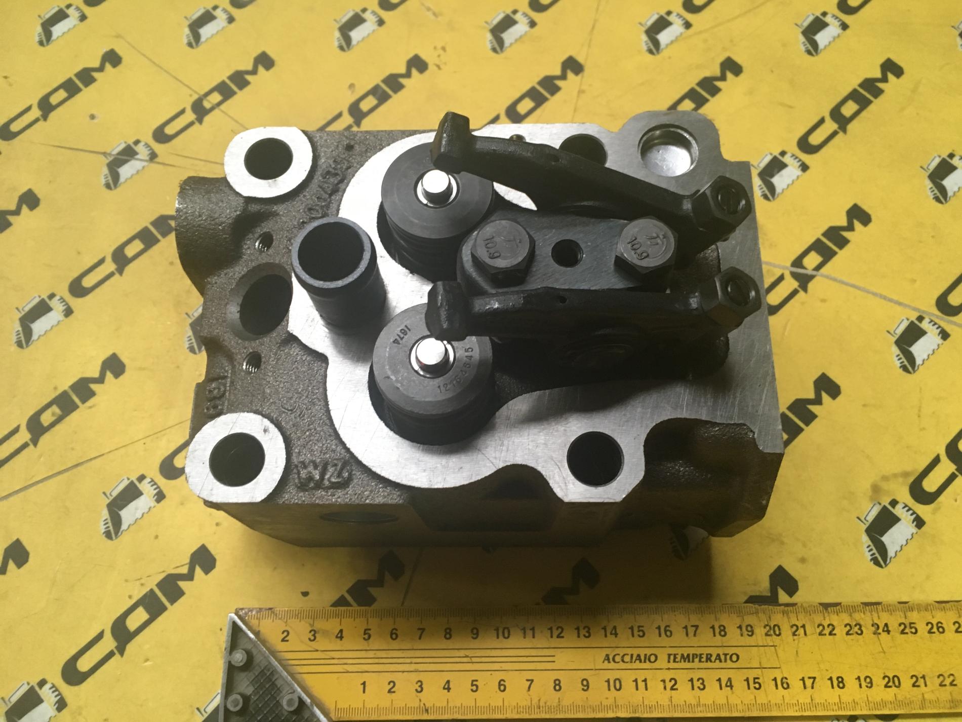Головка блока цилиндров в сборе CDM833