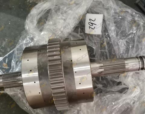 Корпус вала первой/третьей передачи ГМП CDM833 ZL30E.5.3.1